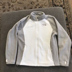 The North Face Women’s Fleece Jacket Size Large